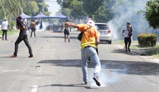 Βολιβία: Επεισόδια στη Σάντα Κρους - Συνελήφθη για «τρομοκρατία» ο αντιπολιτευόμενος κυβερνήτης