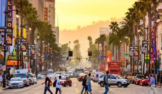 ΗΠΑ: Επανέρχεται η υποχρεωτική χρήση μάσκας στο Λος Άντζελες λόγω αύξησης των κρουσμάτων