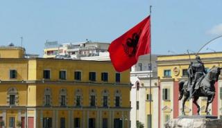 Έντονη αντίδραση της Αλβανίας για δηλώσεις του Βρετανού υπουργού Μετανάστευσης