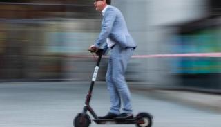 Πέντε ηλεκτρικά πατίνια από επώνυμους κατασκευαστές αυτοκινήτων