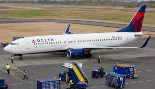 Αεροπορικές: Delta και United αναβαθμίζουν τις προβλέψεις τους για τα έσοδα παρά τα πιο ακριβά καύσιμα