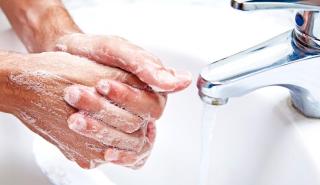 Υγεία: Η απλή κίνηση που προλαμβάνει έως και 50% τις νοσοκομειακές λοιμώξεις