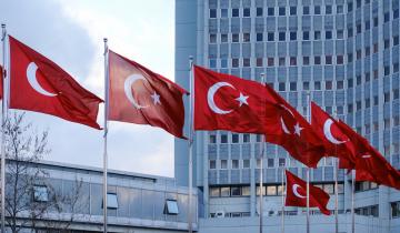 Τουρκία: «Πυρά» κατά ΗΠΑ και Ευρώπης για το κλείσιμο πρεσβειών μετά από απειλές για επίθεση