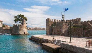 Χριστούγεννα σε τρεις υπέροχες καστροπολιτείες της Ελλάδας