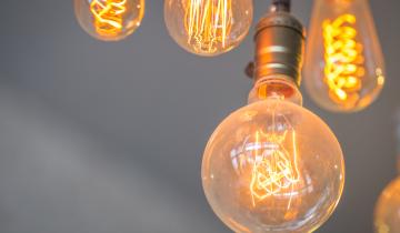 Δυναμικά τιμολόγια ρεύματος: Μεγάλες αποκλίσεις στις τιμές εντός του 24ώρου