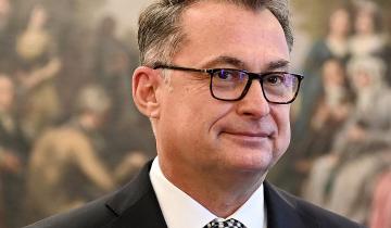 Νάγκελ: Η νέα πραγματικότητα απαιτεί περισσότερο κοινό χρέος