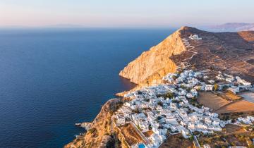Ανθεκτική η τουριστική ζήτηση στις Κυκλάδες