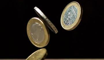 Κερδοφόρο σερί οκταετίας για το ευρώ με το βλέμμα στα 1,2 δολάρια