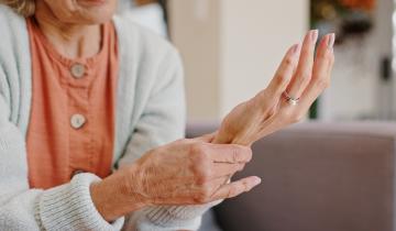 Υγεία: Πώς να αποτρέψετε την οστεοπόρωση πριν να είναι πολύ αργά