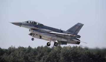 Πολωνία: Άνοιξαν και πάλι δύο αεροδρόμια που είχαν κλείσει προσωρινά λόγω των ρωσικών πληγμάτων στην Ουκρανία