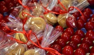 Πασχαλινά γεύματα αγάπης από τον δήμο Αθηναίων