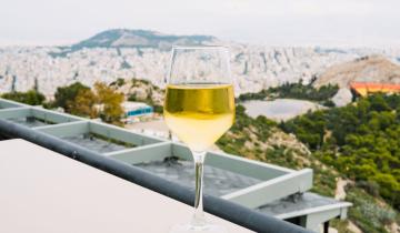 Ξενοδοχεία: Κλείνει η «ψαλίδα» στις τιμές μεταξύ Αθήνας και ευρωπαίων ανταγωνιστών