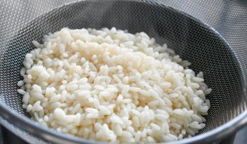 Τι είναι το «Boy Kibble»; Η viral τάση που υπόσχεται πρωτεΐνη