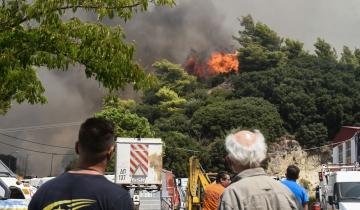 Τριετής απαλλαγή από ΕΝΦΙΑ για τους πληγέντες από τις πυρκαγιές - Όλα τα μέτρα στήριξης