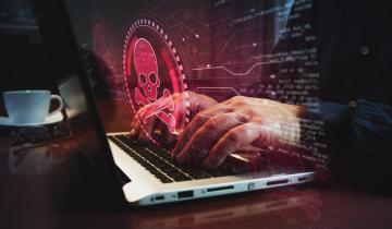 Έφοδος και συλλήψεις σε οργανωμένο κύκλωμα «πειρατείας» στις Κυκλάδες