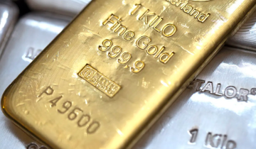 Ιστορικό υψηλό για το ασήμι: «Προσγειώθηκε» πάνω από τα 66 δολάρια - Κέρδη για τον χρυσό