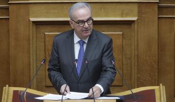 Παπαθανάσης: Τροπολογία για πάγωμα επιτοκίων σε ρυθμίσεις οφειλών στο ν/σ για το Κοινωνικό Κλιματικό Ταμείο