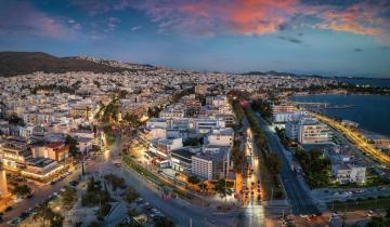 Η Αθήνα κλείνει το 2025 με άνοδο στα ξενοδοχεία, αλλά οι τιμές μένουν πίσω