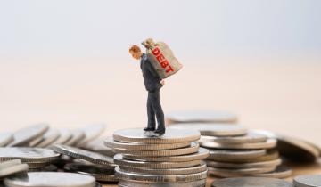 Καθηλωμένοι οι μισθοί λόγω ακρίβειας - Έκρηξη ιδιωτικού χρέους στα 406,7 δισ. ευρώ