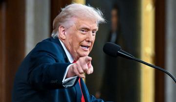 Τραμπ: «Το Ιράν δεν πρέπει να αποκτήσει πυρηνικά - Σε δεύτερη μοίρα οι τιμές του πετρελαίου»