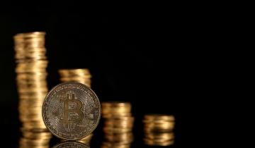Στα 70.000 δολάρια το Bitcoin με κέρδη σχεδόν 4%