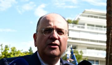 Νέα «πυρά» από την αντιπολίτευση για την παραίτηση Λαζαρίδη