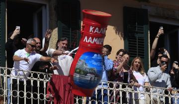 Πάσχα στην Ελλάδα: Τα κορυφαία έθιμα από κάθε γωνιά της χώρας