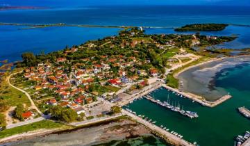 Κορωνησία Άρτας: Το νησάκι του Αμβρακικού με την ιδιαίτερη ομορφιά