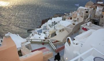 Σαντορίνη: Πλαφόν στην κρουαζιέρα, αναβάθμιση υποδομών και στοίχημα η βιωσιμότητα