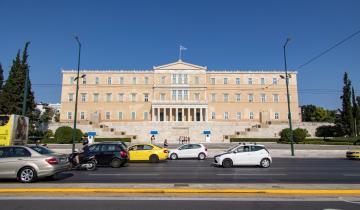 Στα €1.205 ο μέσος μισθός το 2025 - 200 ευρώ η «ψαλίδα» αντρών και γυναικών - Ελπίδα οι συλλογικές συμβάσεις