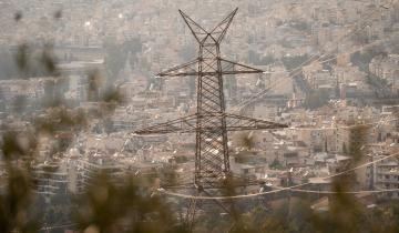 Ρεύμα: «Τσιμπάνε» ξανά οι τιμές χονδρικής - Πώς επηρεάζει ο καύσωνας την Ευρώπη