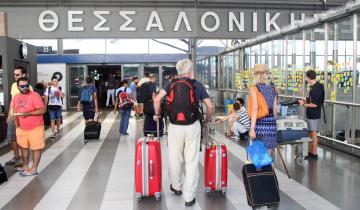 Ισχυρή άνοδος πτήσεων κι επιβατών στα ελληνικά αεροδρόμια το 2025