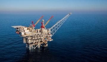HELLENiQ Energy: Έως το επόμενο καλοκαίρι τα πρώτα δεδομένα για τις έρευνες υδρογονανθράκων σε Κρήτη και Πελοπόννησο