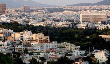 Κομισιόν: Ενδείξεις υπερτίμησης στην ελληνική αγορά κατοικίας - Καμπανάκι για τις φοροαπαλλαγές