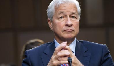 Ντάιμον (JP Morgan) προς ΕΕ: Χάνετε