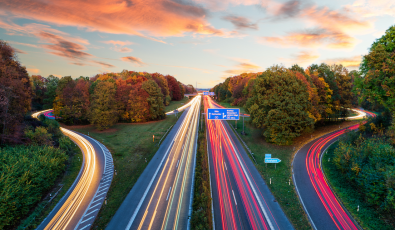 Ο μύθος της γερμανικής Autobahn - Η «κόντρα» για τα όρια ταχύτητας