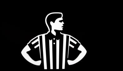 Deal 2,4 δισ. δολαρίων για την εξαγορά της Foot Locker