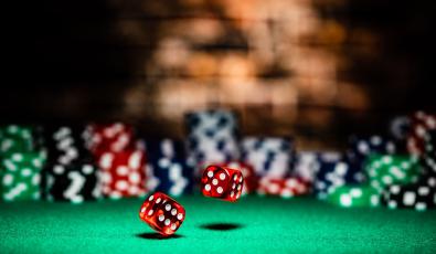 Σαρωτικές αλλαγές στον τζόγο: Βαριές ποινές, «λουκέτα» και ειδικές ανακριτικές αρμοδιότητες για την ΕΕΕΠ