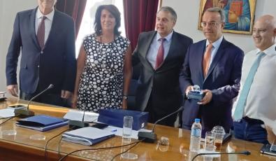 Επίσκεψη Σταϊκούρα στο ΕΒΕΠ - Επί τάπητος οι υποδομές για τόνωση της επιχειρηματικότητας