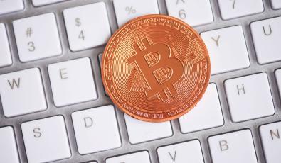 Προς δεύτερη εβδομάδα πτώσης το Bitcoin - Σε «βαθύ κόκκινο» τα crypto