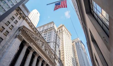 Wall Street: Fed και Πάουελ έριξαν σε χαμηλό έτους τον Dow Jones - Φόβοι αναθέρμανσης του πληθωρισμού