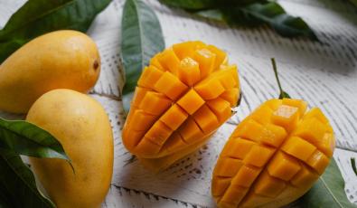 Γαλλία: Αναστέλλει τις εισαγωγές αγροτικών προϊόντων που καλλιεργούνται με χρήση 5 απαγορευμένων στην ΕΕ ουσιών