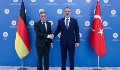 Φιντάν: Το Ιράν μπορεί να οδηγηθεί σε εμφύλιο - Να πατηθεί το κουμπί της ειρήνης και της εκεχειρίας