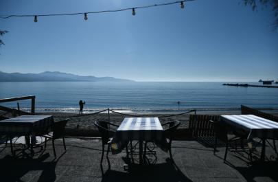 Ρεκόρ εισπράξεων, άδεια τραπέζια