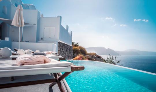 Reuters: Αντιμέτωπα με κρίση νερού τα ελληνικά νησιά στην «καρδιά» της τουριστικής σεζόν