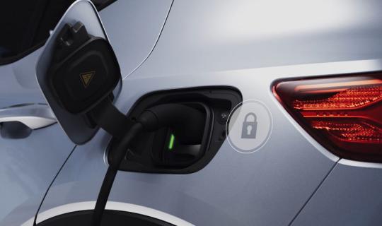 Ηλεκτρικά αυτοκίνητα: Πόσο επηρεάζει τους επιβάτες η ηλεκτρομαγνητική ακτινοβολία