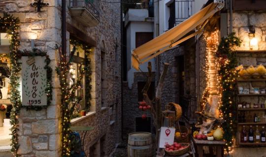 Τουρισμός: Μετ' εμποδίων η αύξηση της κίνησης στις γιορτές