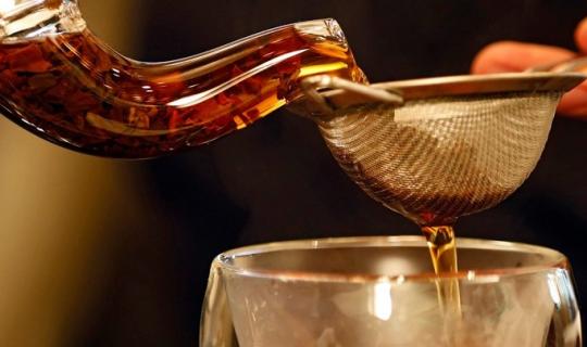 Τρεις τροφές που θα ήταν καλό να μη συνδυάζονται με το πράσινο τσάι