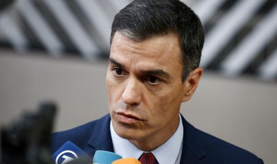 Σάντσεθ: «Ιστορικό λάθος» η απόφαση της Κομισιόν για τα βενζινοκίνητα οχήματα