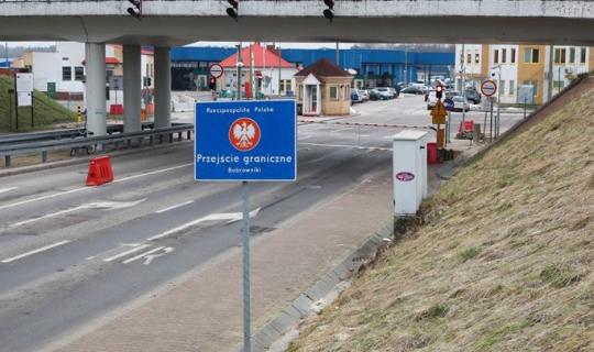 Οι Πολωνοί αγρότες αίρουν τον πολύμηνο αποκλεισμό στα ουκρανικά σύνορα